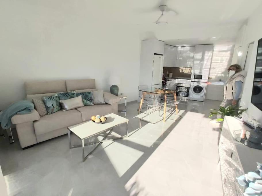 Lux. Frontbeach-Terrace. 5 Pools.Tv. 2 A.C.Netflix Benalmádena Eksteriør bilde