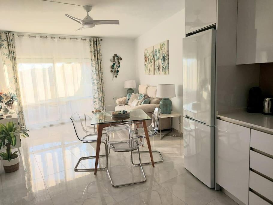 Lux. Frontbeach-Terrace. 5 Pools.Tv. 2 A.C.Netflix Benalmádena Eksteriør bilde