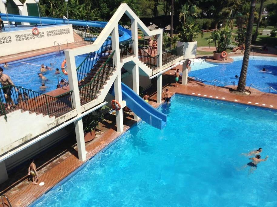 Lux. Frontbeach-Terrace. 5 Pools.Tv. 2 A.C.Netflix Benalmádena Eksteriør bilde