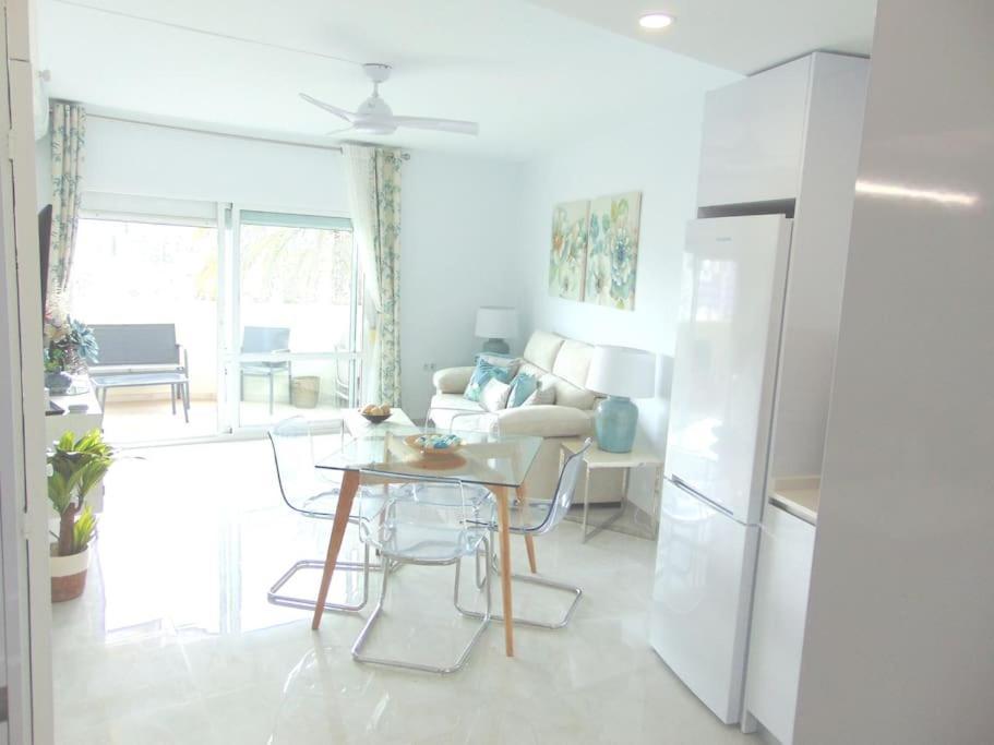 Lux. Frontbeach-Terrace. 5 Pools.Tv. 2 A.C.Netflix Benalmádena Eksteriør bilde