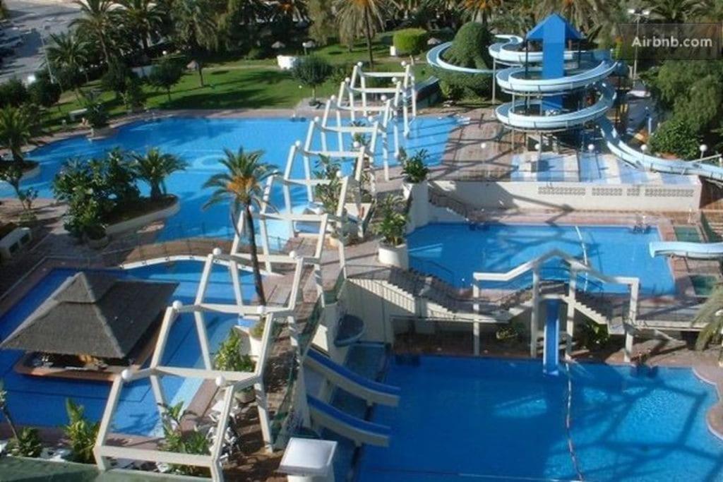 Lux. Frontbeach-Terrace. 5 Pools.Tv. 2 A.C.Netflix Benalmádena Eksteriør bilde