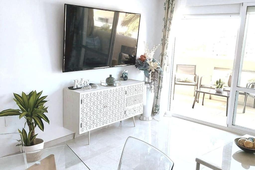 Lux. Frontbeach-Terrace. 5 Pools.Tv. 2 A.C.Netflix Benalmádena Eksteriør bilde