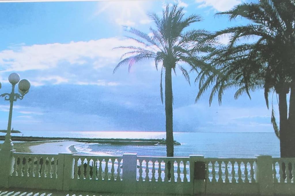 Lux. Frontbeach-Terrace. 5 Pools.Tv. 2 A.C.Netflix Benalmádena Eksteriør bilde