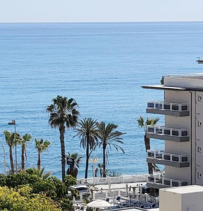 Lux. Frontbeach-Terrace. 5 Pools.Tv. 2 A.C.Netflix Benalmádena Eksteriør bilde